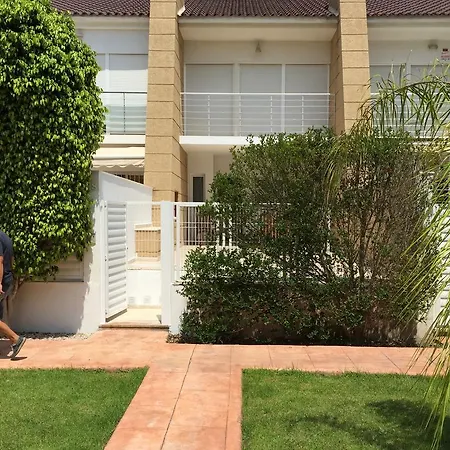 Adosados Villas De Corinto 펜션 알마르다