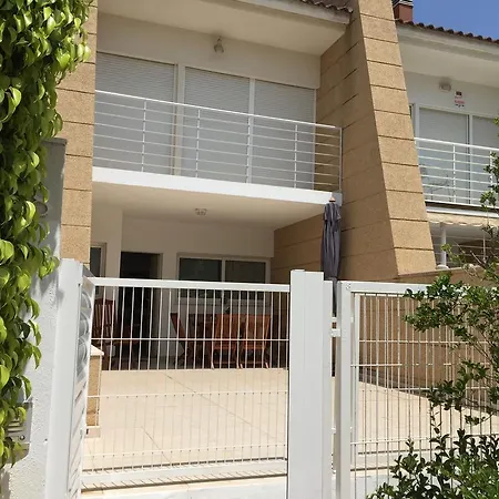 Adosados Villas De Corinto *